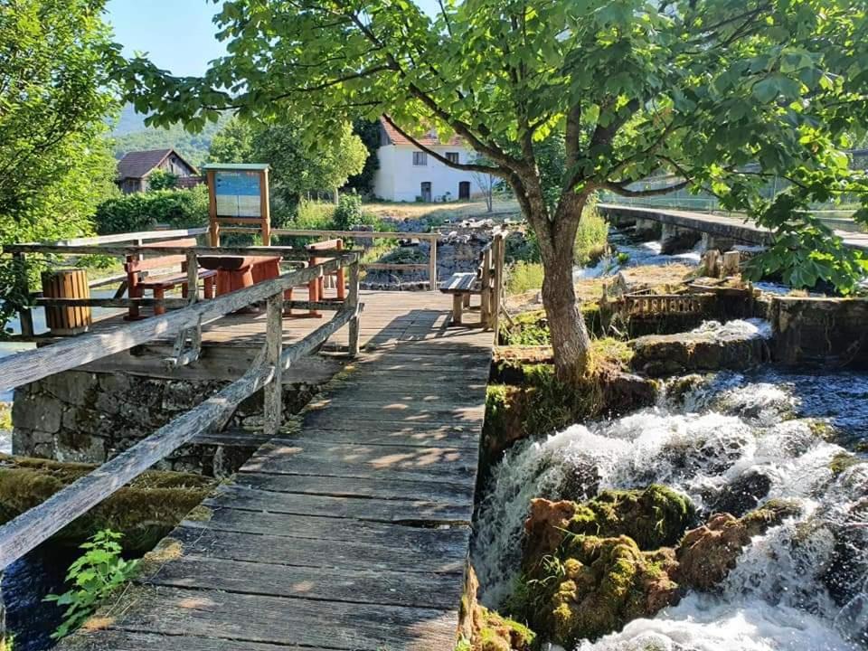 Apartman Danijela Otocac Bagian luar foto