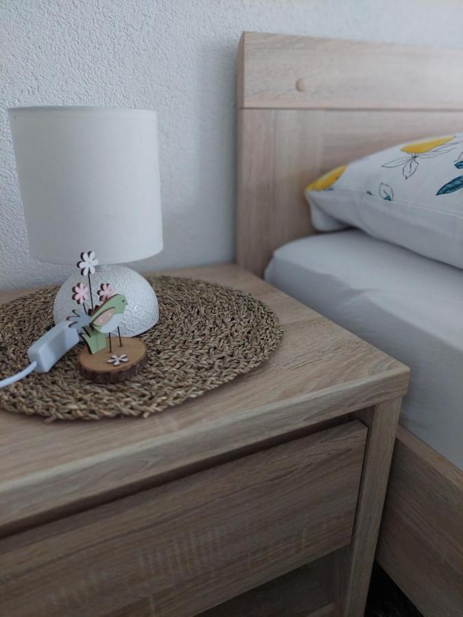 Apartman Danijela Otocac Bagian luar foto