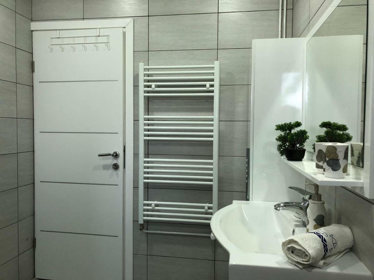 Apartman Danijela Otocac Bagian luar foto