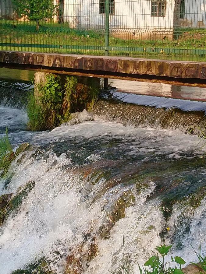 Apartman Danijela Otocac Bagian luar foto